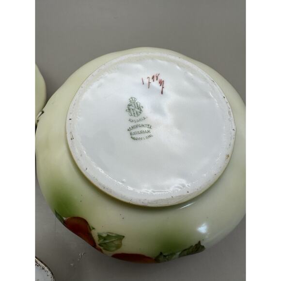 Antique P.T. Bavaria Tirschenreuth Hand Painted Apple Cream and Sugar bowl w Lid - Picture 9 of 9